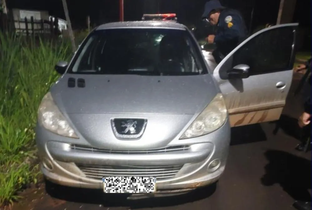Polícia Militar recupera veículo furtado durante patrulhamento em Cacoal