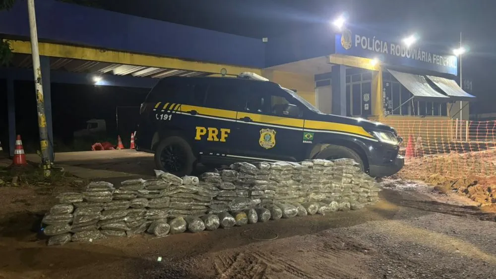 PRF apreende 201 kg de skunk e haxixe na BR-364 em Porto Velho